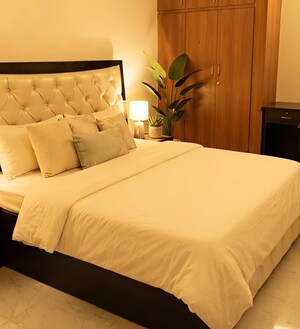 Bedroom in 3 BHK Builder Floor at Mohit House, Sushant Lok I – for Rent