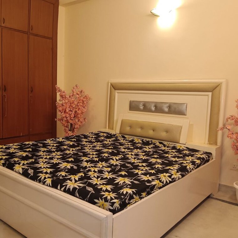 Bedroom, mohit-house 3 Bedroom 1700 Sq.Ft. Builder Floor In Sushant Lok I Gurgaon 10672732