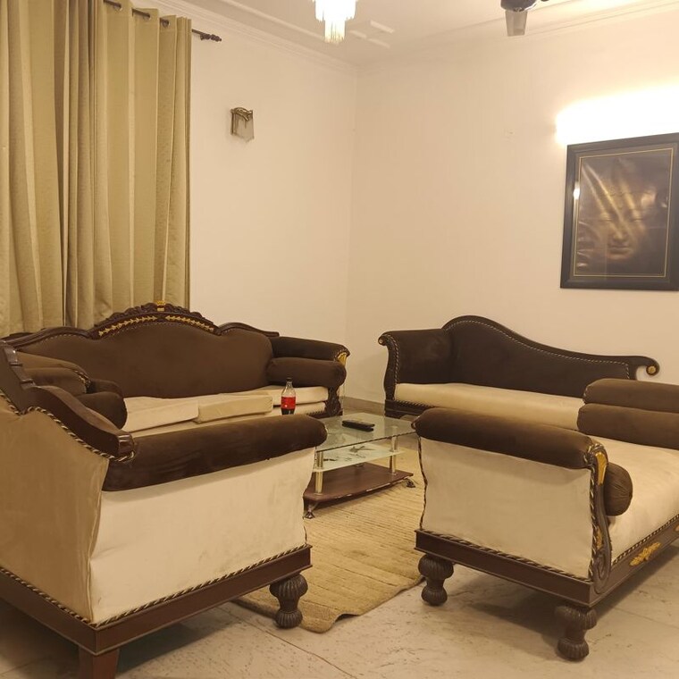 Team Area, mohit-house 3 Bedroom 1700 Sq.Ft. Builder Floor In Sushant Lok I Gurgaon 10672732