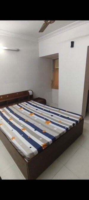 Bedroom in 2 BHK Apartment at Orchid Apartment Santacruz West, Santacruz West – for Rent