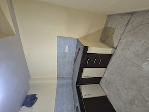 Team Area in 1.5 BHK Builder Floor at Mayur Vihar – for Rent