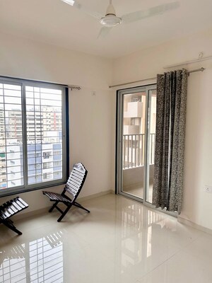 Room in 2 BHK Apartment at Pimpri – for Rent