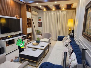 Team Area in 4 BHK Apartment at H R Buildcon Elite Homz, Sector 77 – for Rent