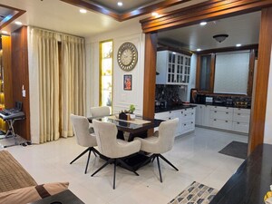 Team Area in 4 BHK Apartment at H R Buildcon Elite Homz, Sector 77 – for Rent