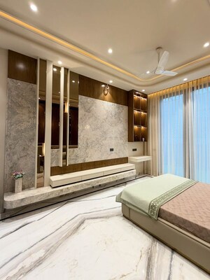 Room in 6+ BHK Villa at Civil Lines – for Sale