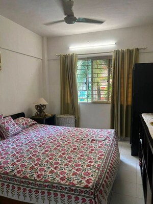 Bedroom in 1 BHK Apartment at Anand Villa Khar, Khar West – for Rent