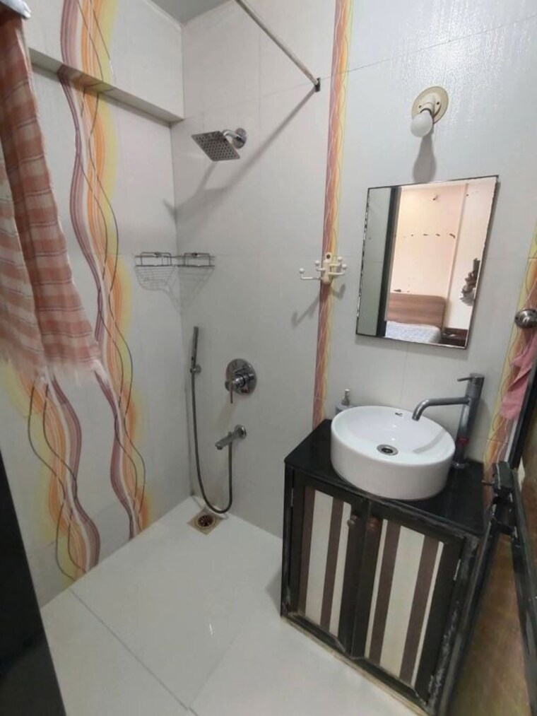 Bathroom, payal-chs-varsova 1 Bedroom 500 Sq.Ft. Apartment In Versova Mumbai 10672804