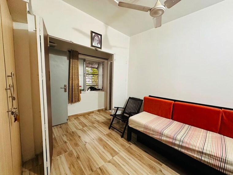 Bedroom, om-shanaaz-apartments 3 Bedroom 1400 Sq.Ft. Apartment In Andheri West Mumbai 10672808