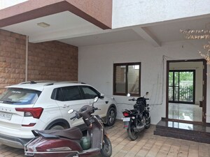 Parking in 4 BHK Villa at Vidyaranyapura – for Rent
