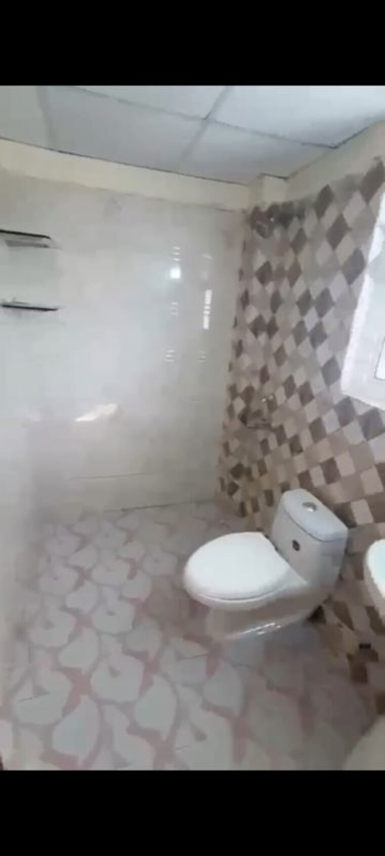Bathroom, eureka-diya-green-city 2.5 Bedroom 1100 Sq.Ft. Apartment In Raj Nagar Extension Ghaziabad 10672825