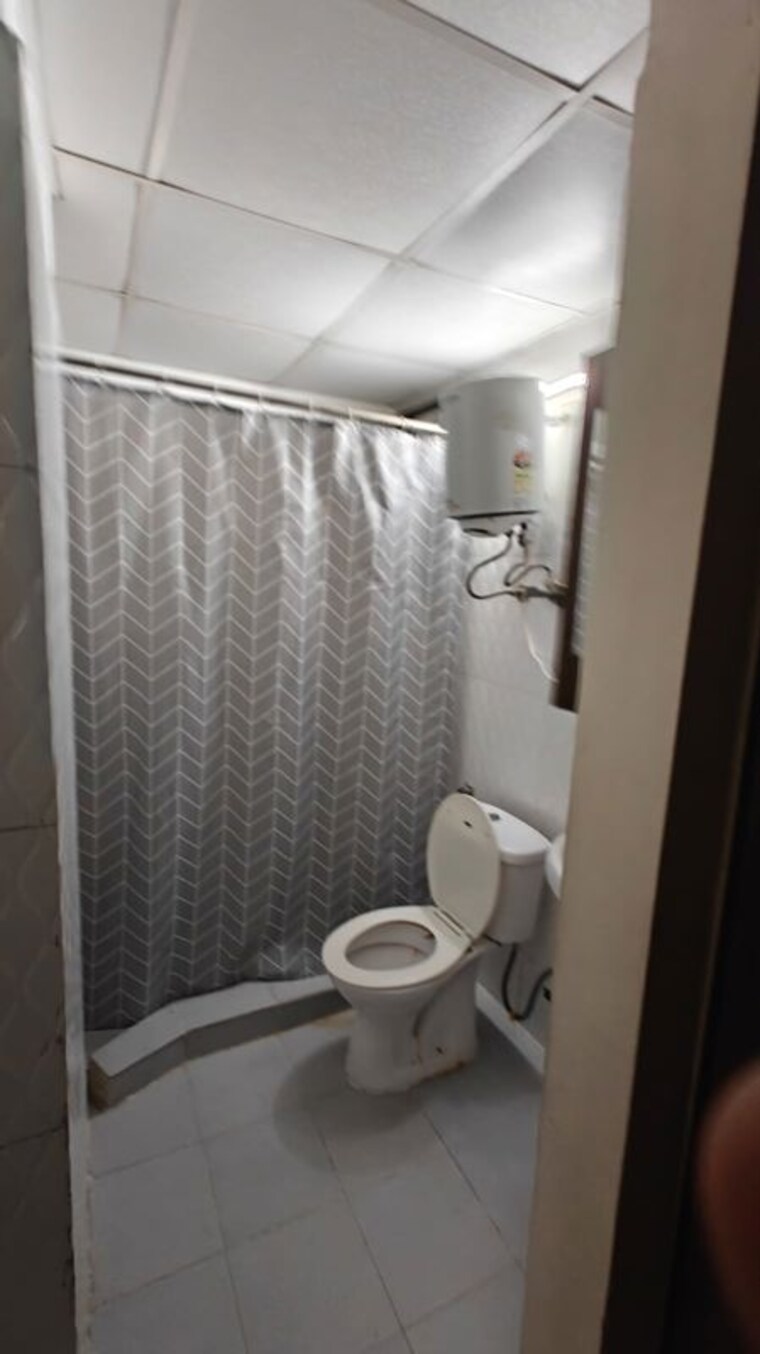 Bathroom, himalaya-tanishq 3 Bedroom 1421 Sq.Ft. Apartment In Raj Nagar Extension Ghaziabad 10672840