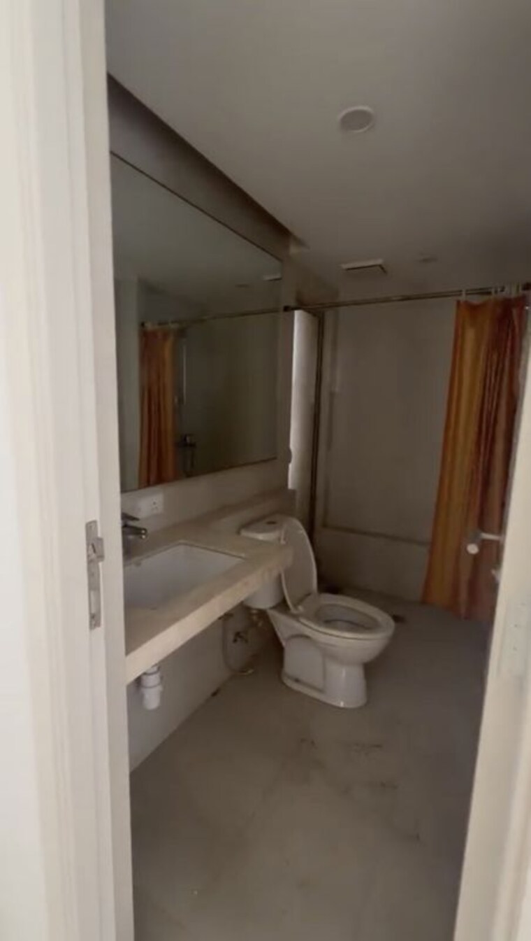 Bathroom, hiranandani-delanna 2 Bedroom 698 Sq.Ft. Apartment In Ghodbunder Road Thane 10672846