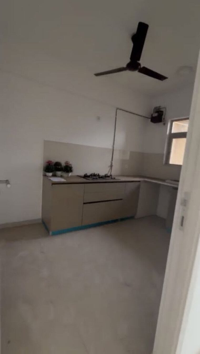 Kitchen, hiranandani-delanna 2 Bedroom 698 Sq.Ft. Apartment In Ghodbunder Road Thane 10672846
