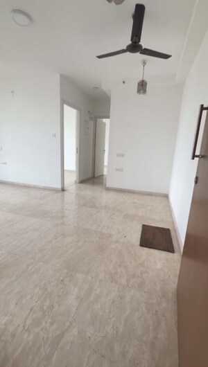 Room in 2 BHK Apartment at Hiranandani Delanna, Ghodbunder Road – for Rent