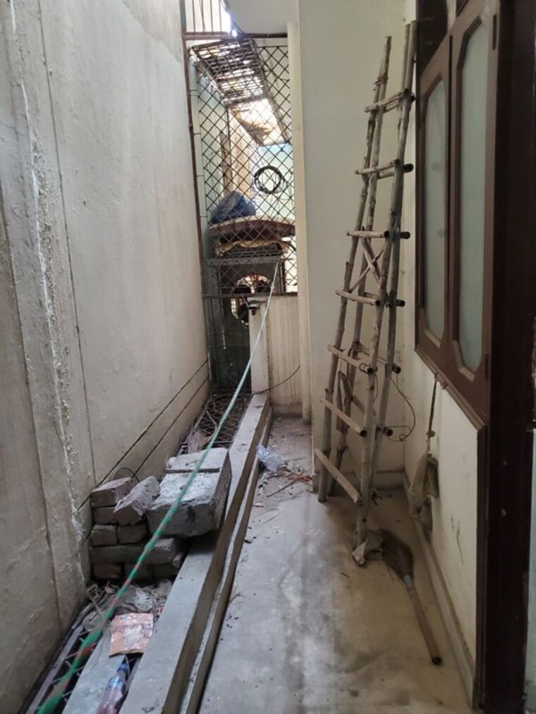 Balcony, vaishali sector 5 1 Bedroom 550 Sq.Ft. Builder Floor In Vaishali Sector 5 Ghaziabad 10672855