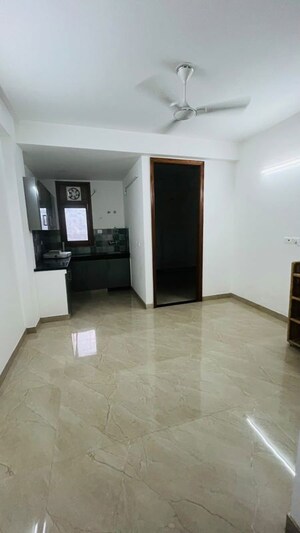 Room in 2 BHK Builder Floor at Panchsheel Vihar – for Rent