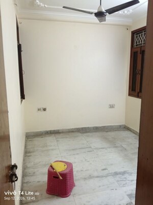 Room in 2 BHK Builder Floor at Panchsheel Vihar – for Rent