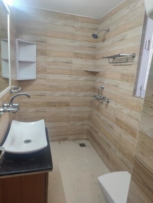 Furnished Amenities in 3 BHK Builder Floor at Sector 34 – for Rent