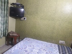 Bedroom in 2 BHK Builder Floor at Sector 46 – for Rent
