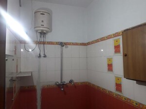 Bathroom in 2 BHK Builder Floor at Sector 46 – for Rent