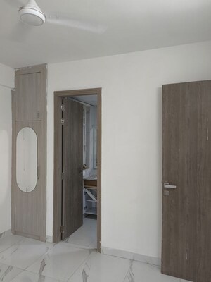 Room in 3 BHK Apartment at M3M Soulitude, Sector 89 – for Rent