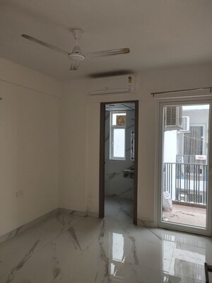 Room in 3.5 BHK Apartment at M3M Soulitude, Sector 89 – for Rent