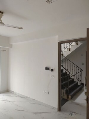 Room in 3.5 BHK Apartment at M3M Soulitude, Sector 89 – for Rent