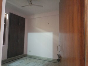 Room in 2.5 BHK Villa at Sector 46 – for Rent