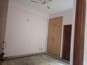 Room in 2.5 BHK Villa at Sector 46 – for Rent