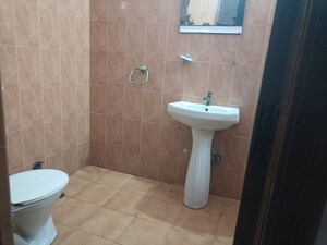 Attached Bathroom in 2.5 BHK Villa at Sector 46 – for Rent