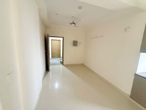 2 BHK Apartment For Rent in Pareena Micasa, Sector 68