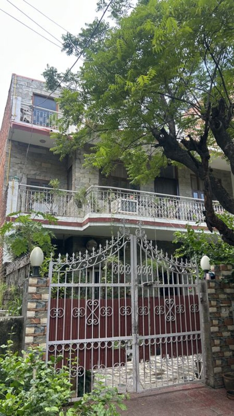 Exterior View, rwa-apartments 4 Bedroom 112 Sq.Mt. Independent House In Sector 31 Noida 10672991