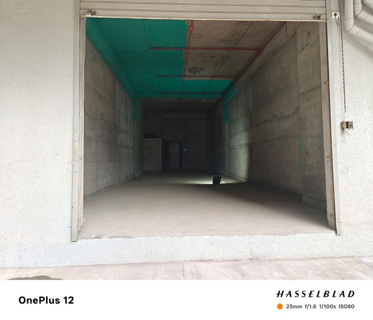  Parking, kukreja-center Commercial Shop 645 Sq.Ft. In Cbd Belapur Sector 11 Navi Mumbai 9469265