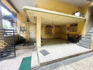 Parking in 6 BHK Independent House at Motera – for Sale
