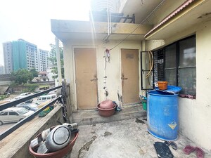 Parking in 6 BHK Independent House at Motera – for Sale