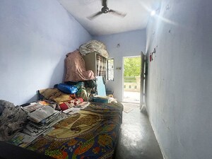 Bedroom in 6 BHK Independent House at Motera – for Sale