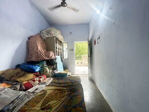 Bedroom in 6 BHK Independent House at Motera – for Sale
