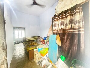 Bedroom in 6 BHK Independent House at Motera – for Sale