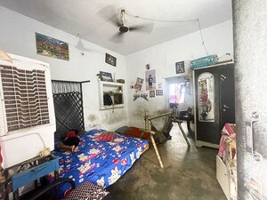 Parking in 6 BHK Independent House at Motera – for Sale
