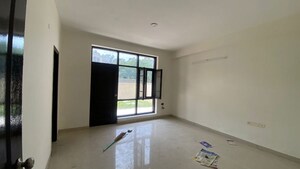 Room in 3 BHK Builder Floor at Omaxe New Chandigarh, North Mullanpur – for Rent