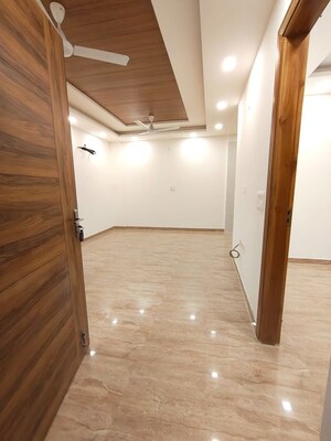 Living Room in 3 BHK Builder Floor at BPTP District Phase 2, Sector 84 – for Sale