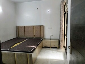Bedroom in 2 BHK Builder Floor at Sector 21 – for Rent