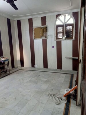 Balcony in 3 BHK Builder Floor at Sector 23 – for Rent