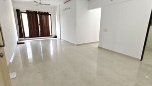 Room in 3 BHK Apartment at Kanakia Levels, Malad East – for Rent