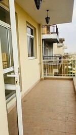 2 BHK +  1200 Sq.Ft. Builder Floor in Sector 23