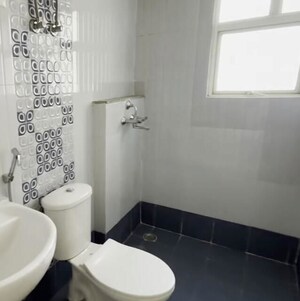 Bathroom in 2 BHK Builder Floor at Sector 23 – for Rent
