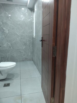Bathroom in 1 BHK Independent House at Sector 42 – for Rent