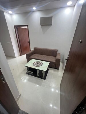 Furnished Amenities in 1 BHK Independent House at Sector 42 – for Rent