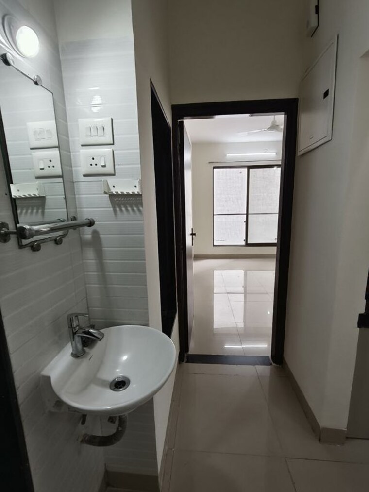 Bathroom, dgs-sheetal-tapovan 1 Bedroom 620 Sq.Ft. Apartment In Malad East Mumbai 10673124