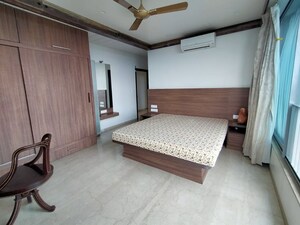Bedroom in 4 BHK Apartment at Oberoi Realty Esquire, Goregaon East – for Rent